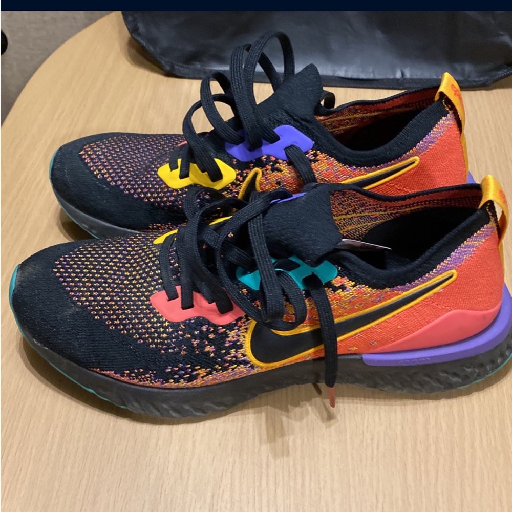 Multi Color Reacts - Picture 4 of 6